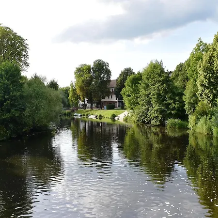 Mit Blick Auf Spree In Apartament