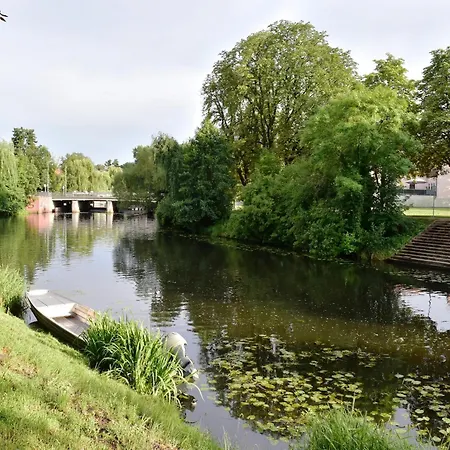 Mit Blick Auf Spree In