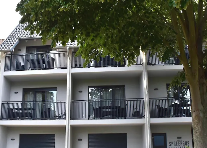 Mit Blick Auf Spree In Apartment *