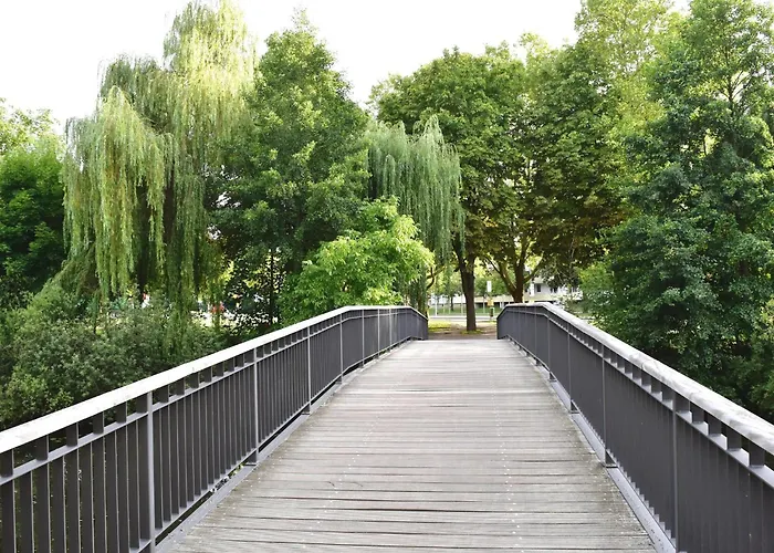 Mit Blick Auf Spree In *