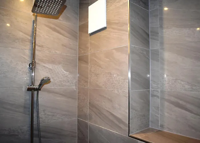 Apartment Mit Blick Auf Spree In *